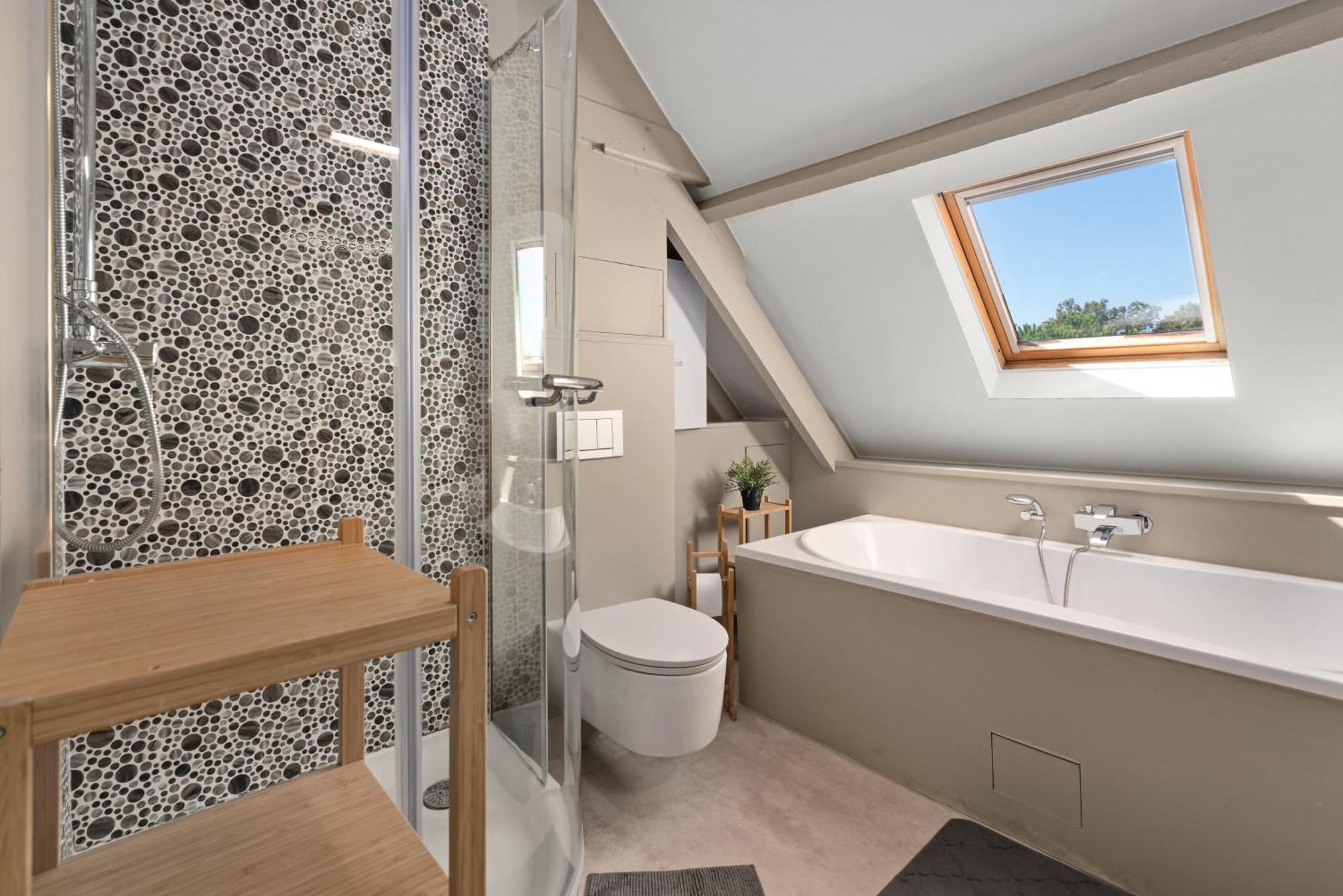 Spacious Guest Suites Near Historic Market - 5 Min Walk Bruges Exterior foto